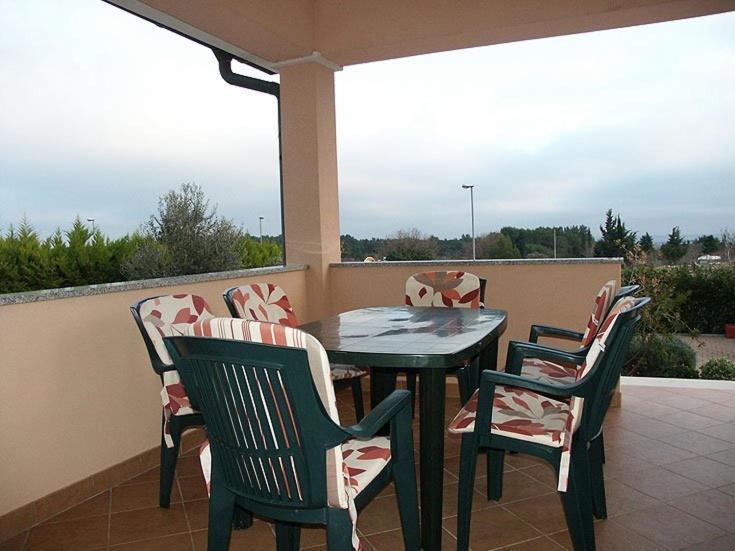 Apartments Villa Fernetich Premantura Habitación foto
