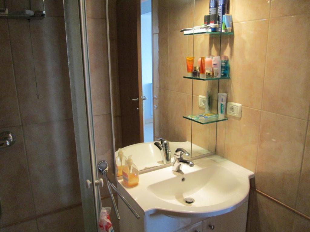 Apartments Villa Fernetich Premantura Habitación foto
