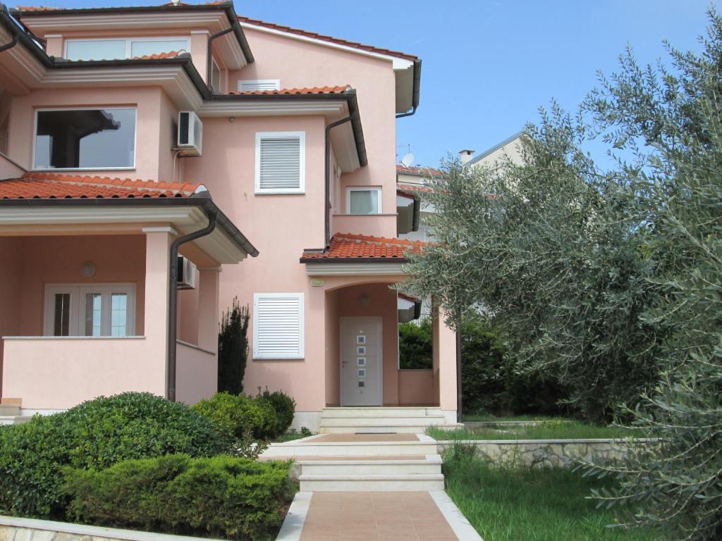 Apartments Villa Fernetich Premantura Exterior foto